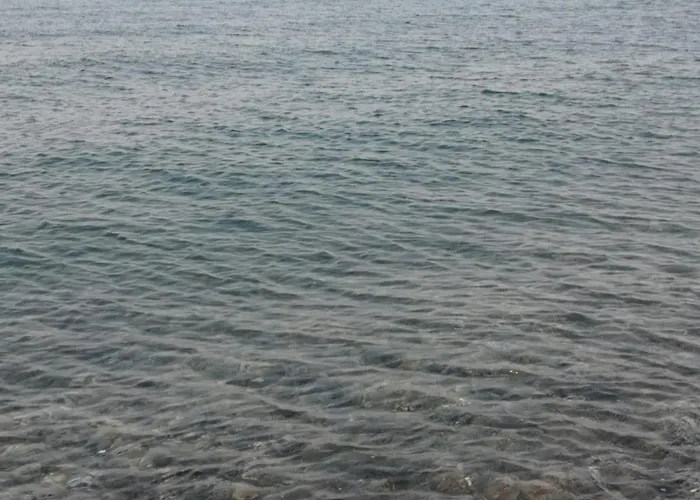 Calabria Matrimoniale 1 Per Al Mare Franca Сasa de vacaciones *